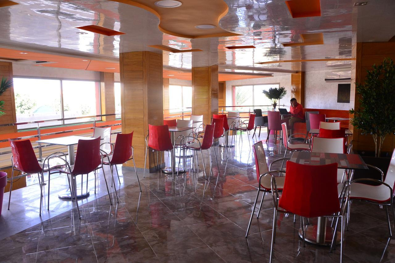 Hôtel Hadaik Ain Asserdoune Beni Mellal Exterior foto